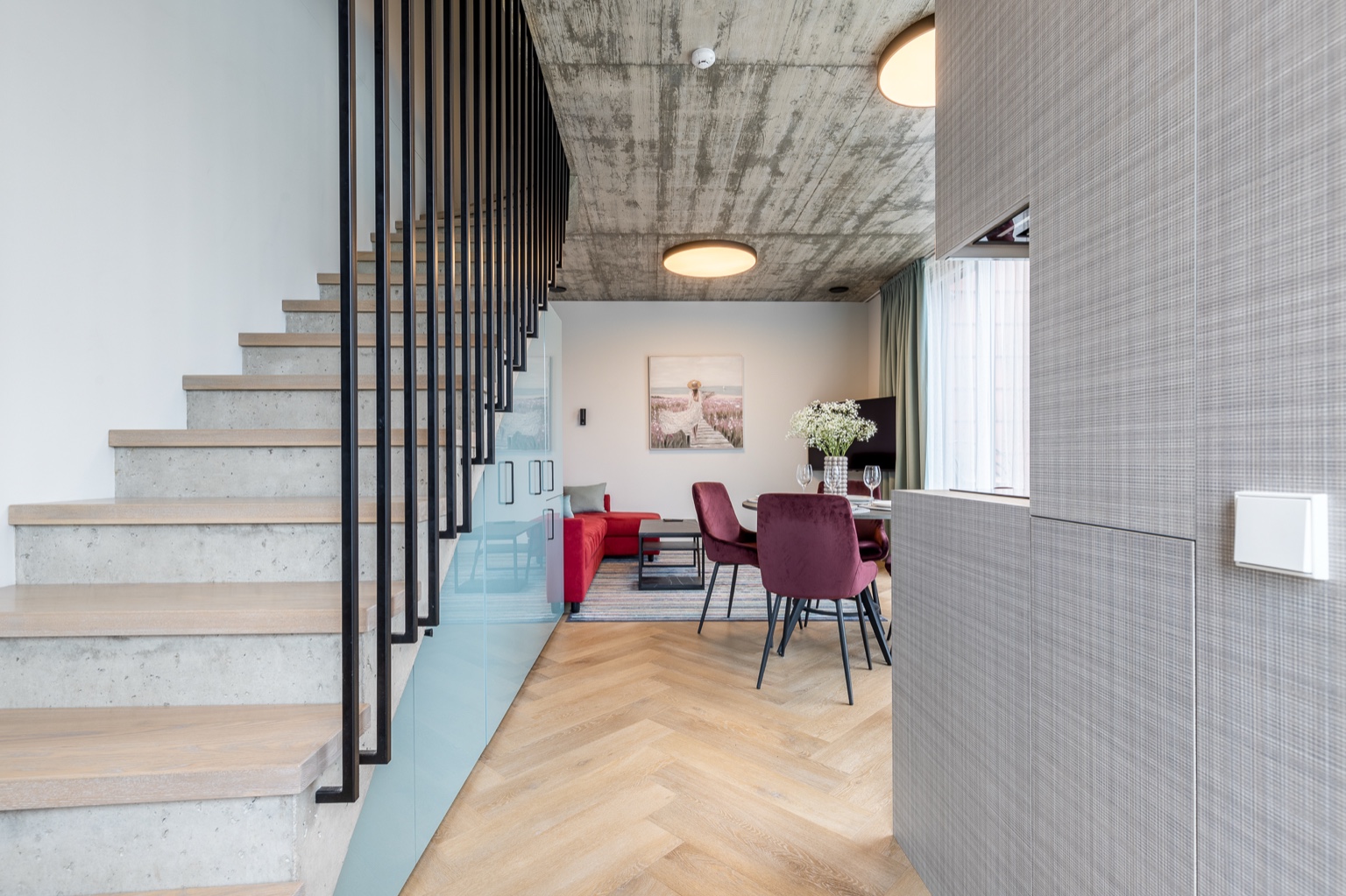 0AC0934B 2120 41FB B836 95BE7F4F26E5