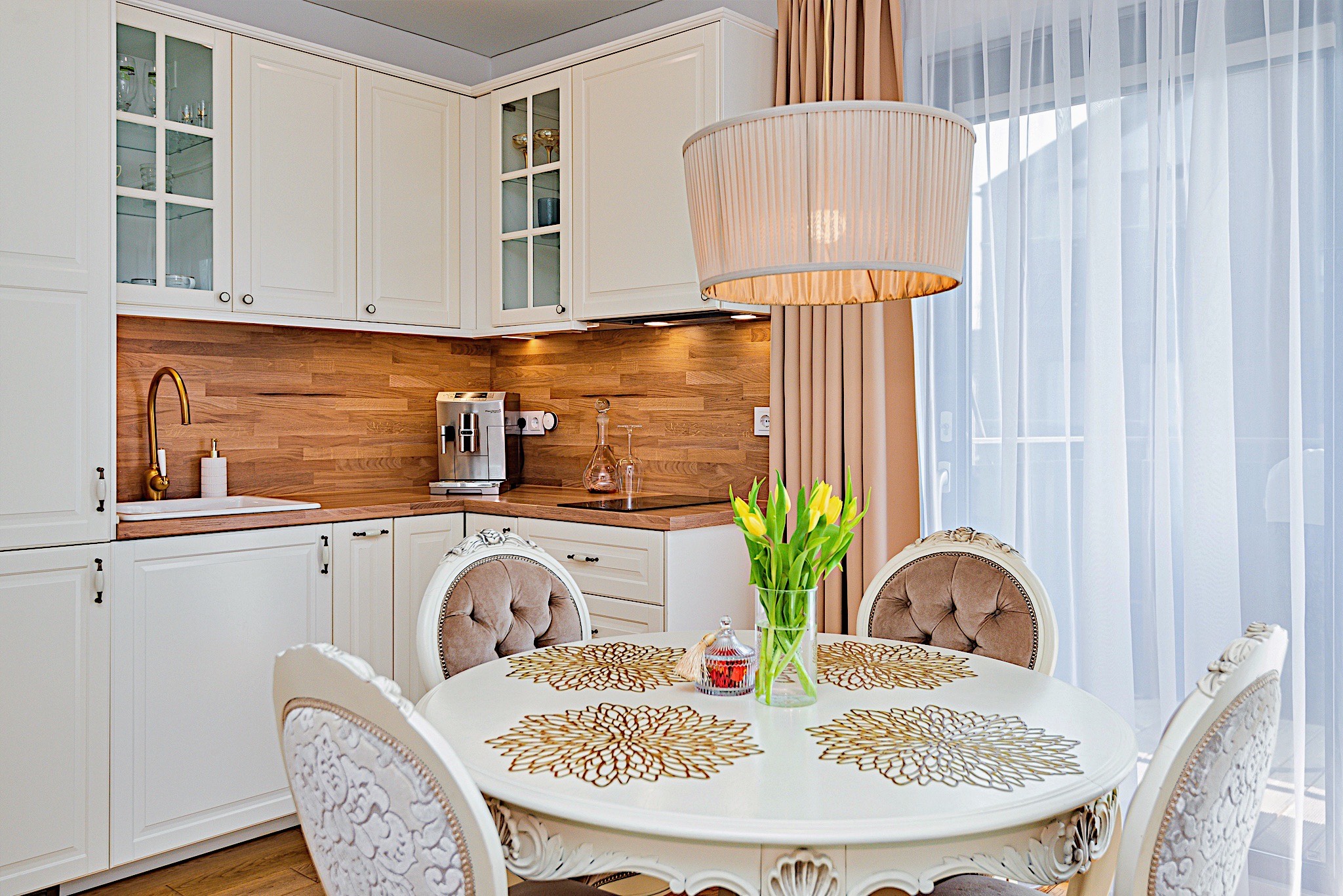 0BB742B2 8769 413C A651 A7245B41063F