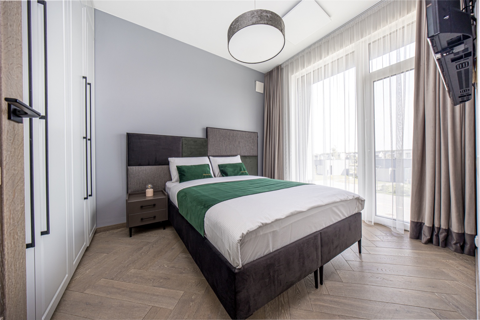 2B977C34 2EF7 4307 ABB2 F279AD28F282