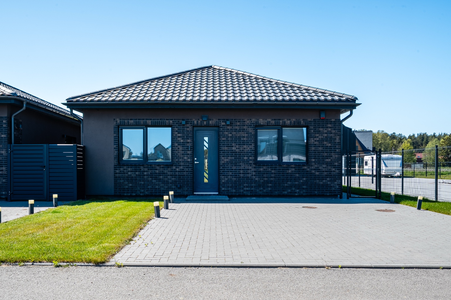 6991D0E5 B677 49F8 BDE5 72E90A03D394 1